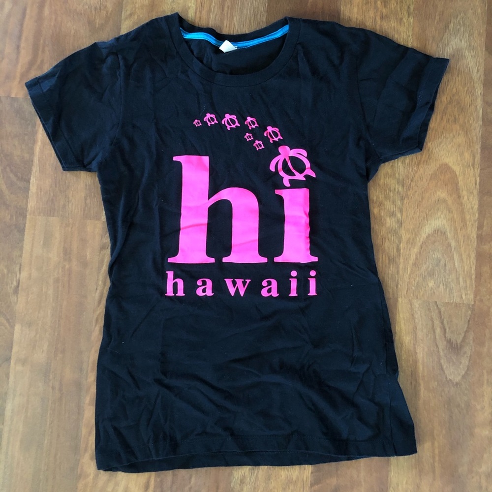 NWOT Hawaii Black Tee
